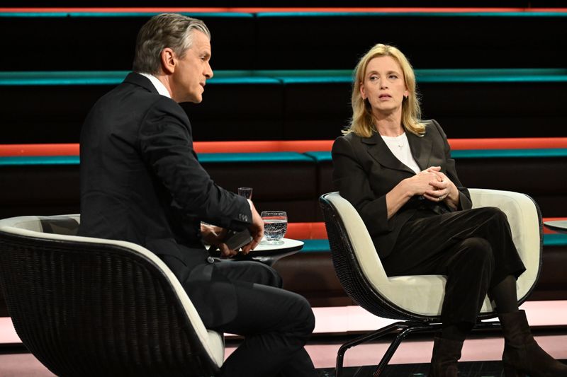 Zwischen Moderator Markus Lanz und Bundesbildungsministerin Karin Prien kam es zu einem hitzigen Wortgefecht. 