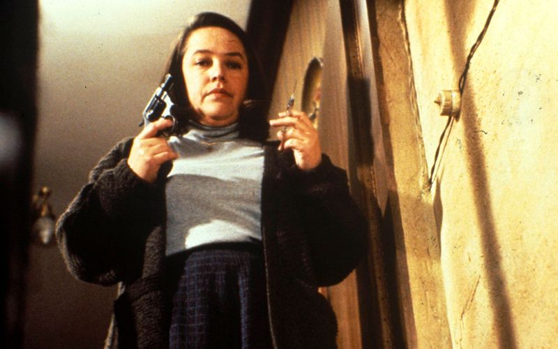 Der Psychothriller "Misery" begründete den Weltruhm Kathy Bates, für ihre eindringliche Darstellung einer Psychopathin wurde sie mit einem Oscar ausgezeichnet.