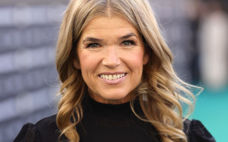 Sie war und ist Sängerin, Moderatorin, Sprecherin, Komikerin und Schauspielerin, Entertainerin: Es gibt kaum etwas, das Anke Engelke nicht kann (außer Late Night). Anlässlich ihres 60. Geburtstag am 21. Dezember lassen wir ihre außergewöhnlichen Lebensweg Revue passieren und zeigen alle Höhe- und den einen Tiefpunkt ihrer bisherigen Karriere ...