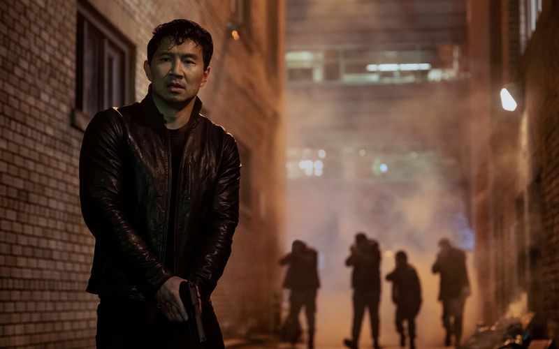 "Shang Chi and the Legend of the Ten Rings"-Star Simu Liu ist der Hauptdarsteller in der neuen Sci-Fi-Thrillerserie "The Copenhagen Test".