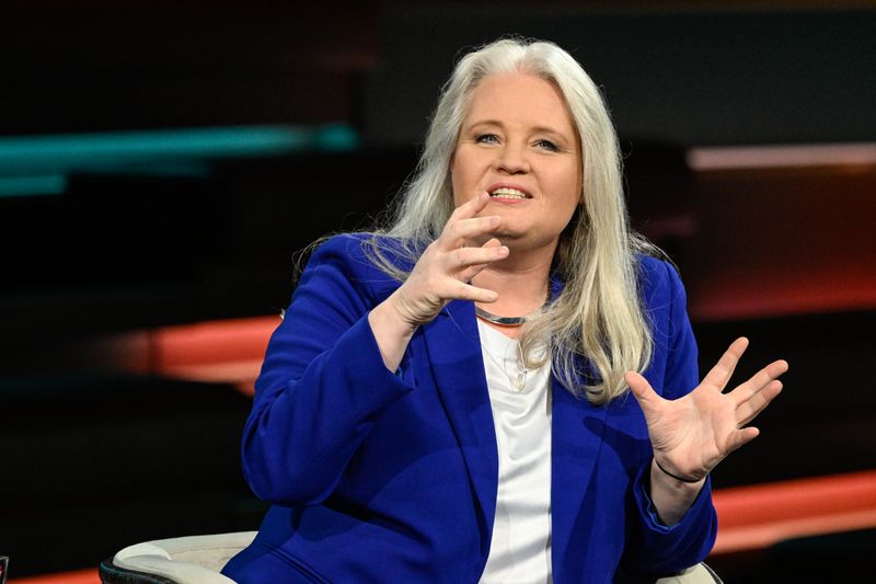 Informatikerin Katharina Zweig forderte am Dienstagabend: "Wir müssen wieder zu mehr Kontakt zwischen Menschen kommen."