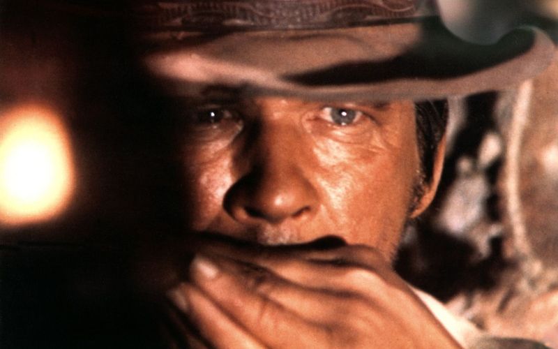 Charles Bronson stimmt in "Spiel mir das Lied vom Tod" eine Todesmelodie an und Regisseur Sergio Leone gelang mit dem Western einer der schönsten Genre-Beiträge. Zur Ausstrahlung des Klassikers am 20. Dezember, 23.05 Uhr im Ersten präsentiert die Galerie die 20 größten Western aller Zeiten.