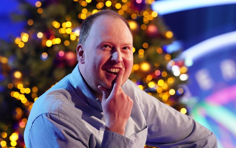 Als Zusatzjoker blamierte er sich vor einer Weile. Beim Weihnachtsspecial blühte er auf: Alexander Krewer.