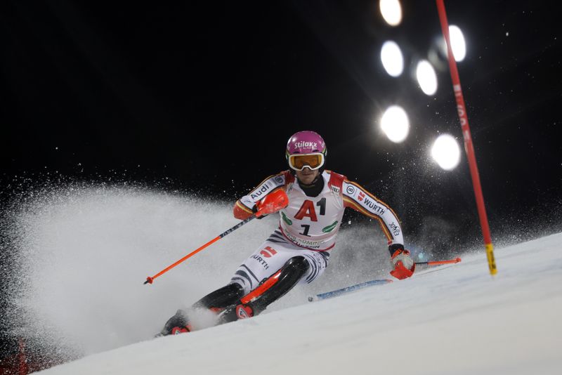 Linus Straßer gehört zu den deutschen Stars im Slalom. Zweimal hat er schon auf der Planai gewonnen.