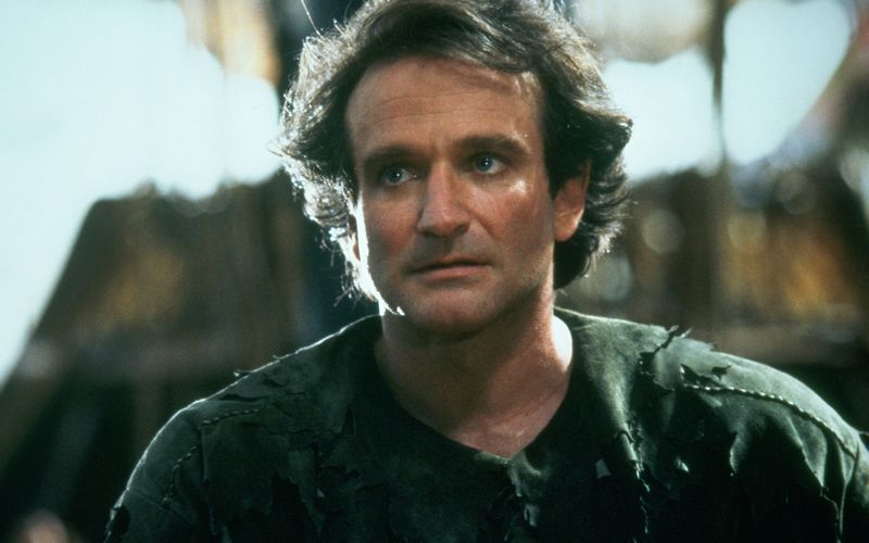 Anwalt Peter Banning (Robin Williams) kehrt ins Nimmerland zurück.