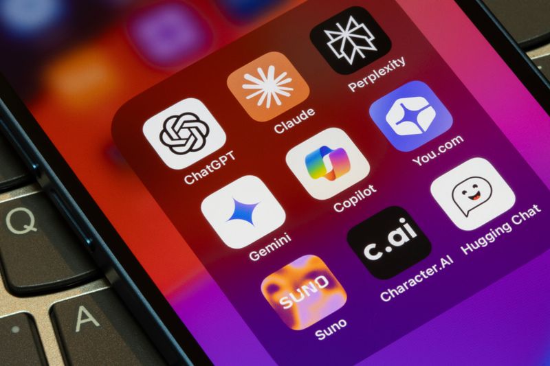 ChatGPT dominiert die App-Charts bei Apple.