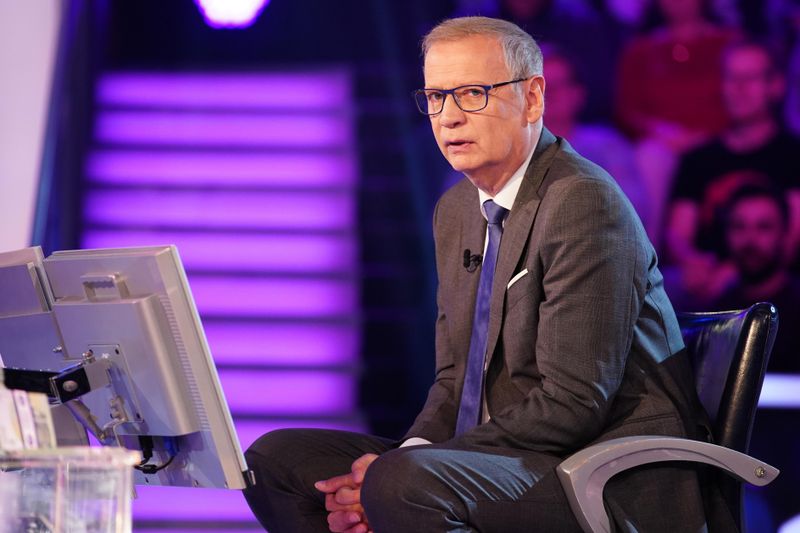 In der zehnten 3-Millionen-Euro-Woche gibt Günther Jauch den größten Pechvögeln eine zweite Chance.