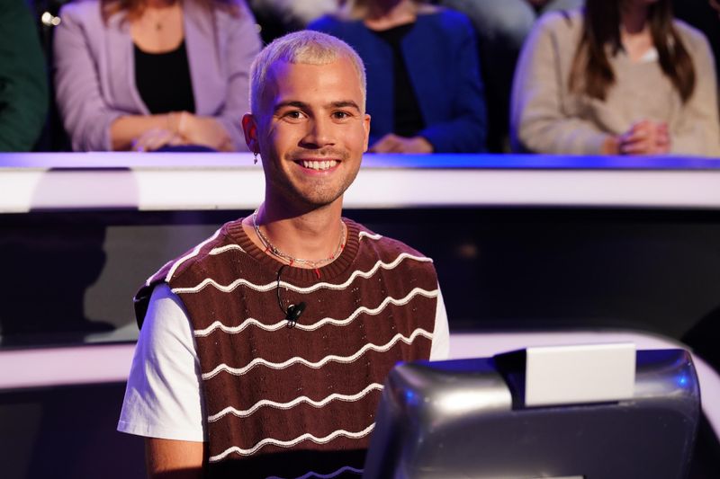 Kandidat Leonard Sträter überrascht alle mit einem Foto.