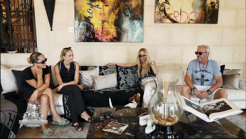 Anlässlich des Jubiläums zeigt RTLZWEI mehrere Sonderfolgen. Am 5. Januar sprechen die Geissens in ihrer Show über den Überfall im Juni 2025.