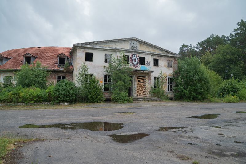 Das alte Offizierscasino von Borne Sulinowo in Polen war das kulturelle Zentrum der Garnisonsstadt. In der Zeit des Kalten Krieges waren hier rund 25.000 sowjetische Soldaten stationiert.
