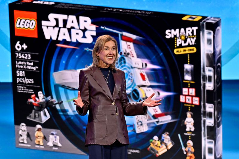 Lego-Managerin Julia Goldin präsentierte die neue Technik auf der CES.