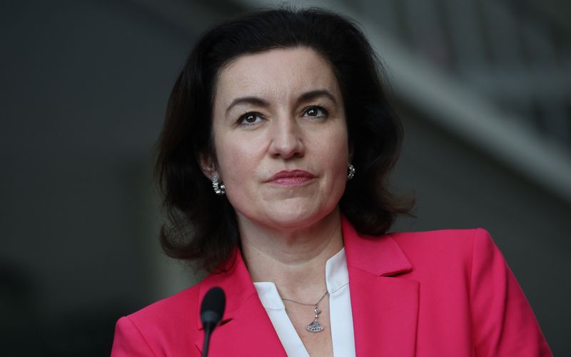 Die Bundesministerin für Forschung, Technologie und Raumfahrt, die CSU-Politikerin Dorothee Bär bekommt den diesjährigen "Orden wider den tierischen Ernst" verliehen. 