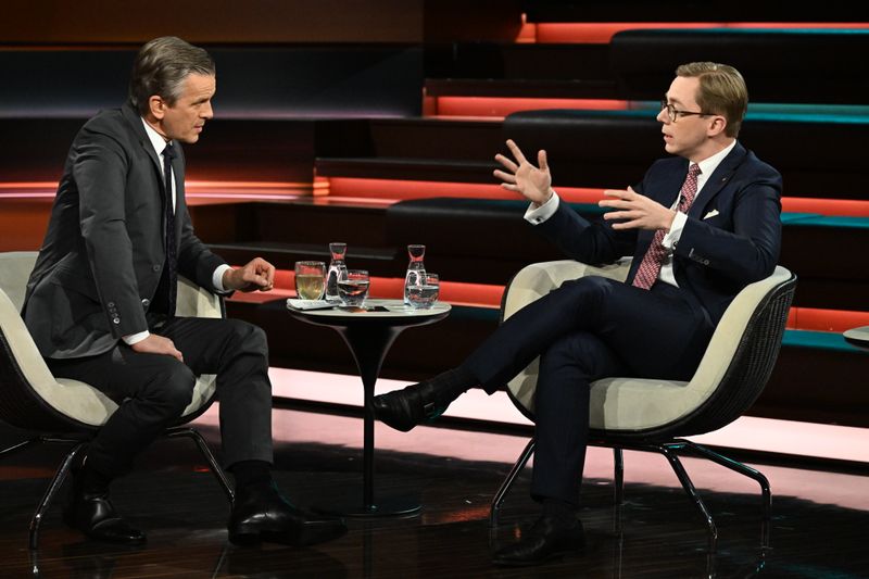 ZDF-Moderator Markus Lanz ließ am Donnerstagabend nicht locker, als es um die gebrochenen Versprechen der Bundesregierung ging.