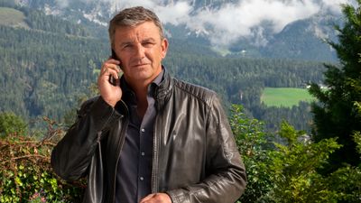 Bild zu Artikel Hans Sigl als Dr. Martin Gruber in "Der Bergdoktor"