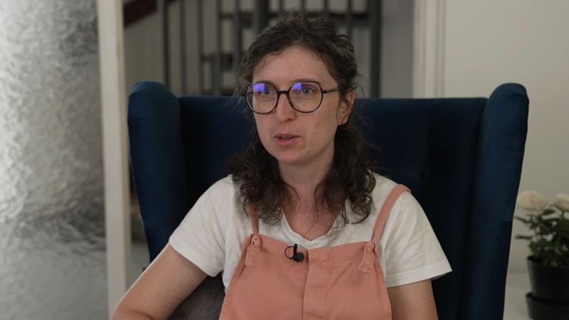 Hobbyköchen und Bücherwurm Karo (36) lädt an Tag 3 nach Bochum.