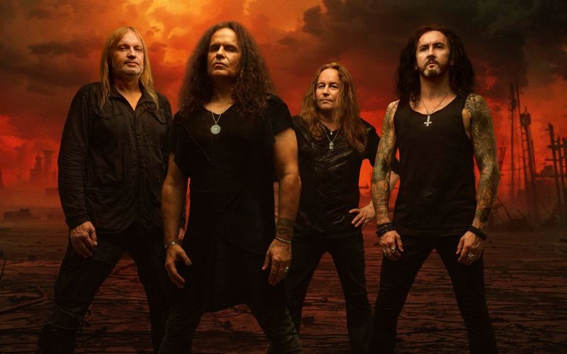 Seit mehr als 40 Jahren gehören Kreator, die jetzt mit "Krushers Of The World" ein neues Album veröffentlichen, international zu den Größen des Heavy Metal. Tatsächlich ist ihr Erfolg kein Einzelfall. Deutsche Hard-Rock- und Metal-Ikonen gibt es viele, auch solche, die in der Szene oder darüber hinaus weltweit bekannt sind. Wir stellen einige davon in der Galerie vor.