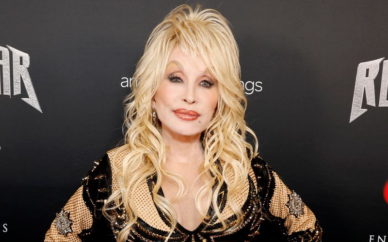 Eine der größten weiblichen Musiklegenden aller Zeiten: Dolly Parton feiert am 19. Januar ihren 80. Geburtstag.