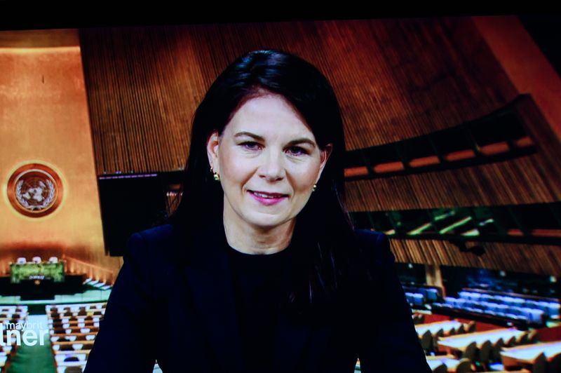 "Die Charta der Vereinten Nationen ist kein Wunschkonzert", betonte die aus New York zugeschaltete Präsidentin der UN-Vollversammlung Annalena Baerbock. 