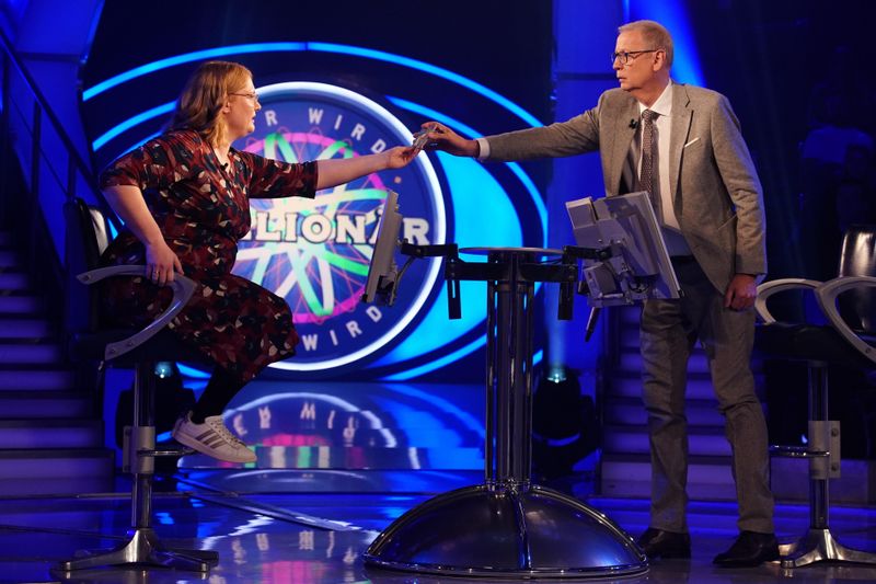 Kandidatin Stephanie Schumacher hatte es im Wesentlichen Günther Jauch zu verdanken, dass bei der 8.000-Euro-Frage noch nicht Schluss war.