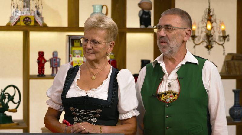 Die kleine Nähmaschine hatten die Verkäufer beim Ausräumen der elterlichen Wohnung gefunden.