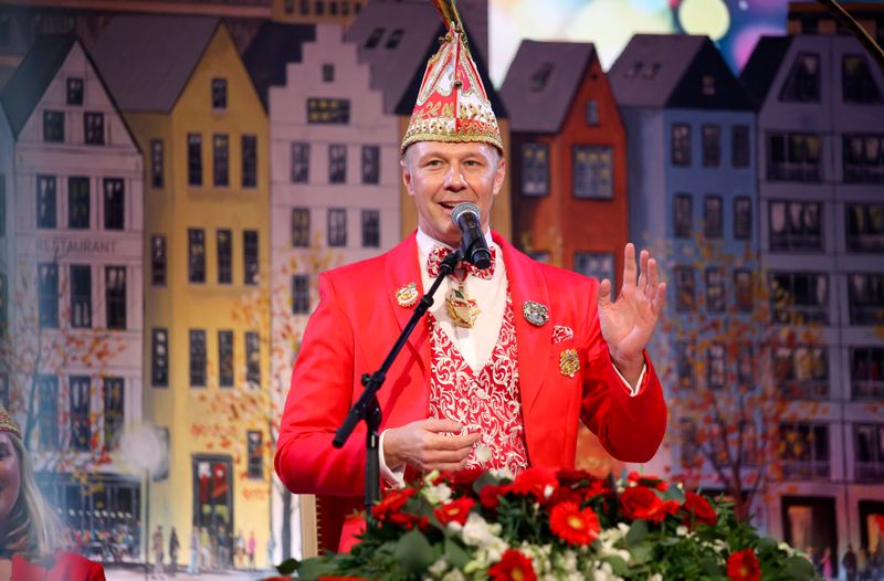 Die alljährliche Kölner Fernsehsitzung am Rosenmontag findet traditionell im altehrwürdigen Gürzenich in Köln statt - in diesem Jahr zum zweiten Mal unter der Leitung von Marcus Gottschalk.