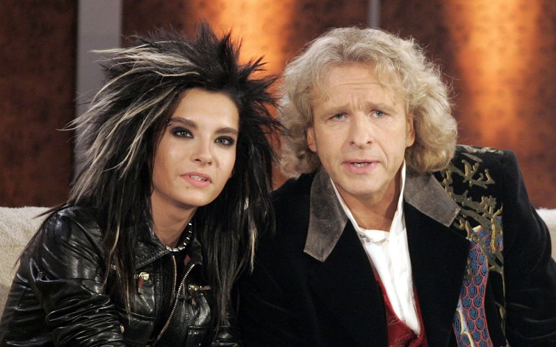 Bill Kaulitz nahm 2007 auf der "Wetten, dass ..?"-Couch neben Thomas Gottschalk Platz. Jetzt beerbt der Musiker den langjährigen Showmaster gemeinsam mit seinem Zwillingsbruder.