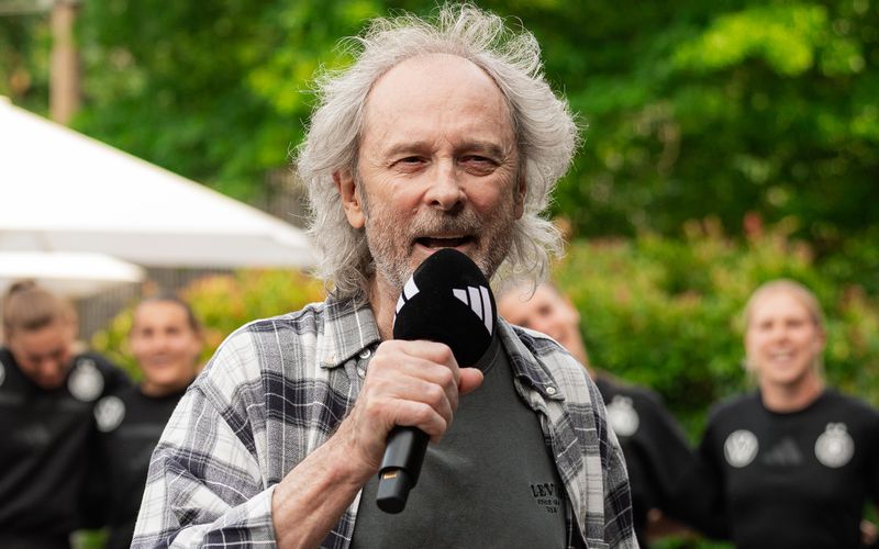 Wolfgang Petry singt zum ersten Mal auf Kölsch. Eine Single in dieser Mundart erscheint am 23. Januar.