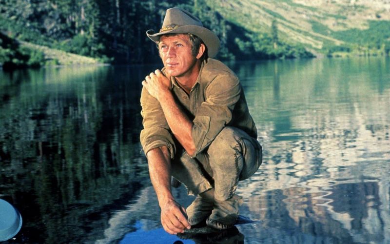 Bevor der junge Max (Steve McQueen) als "Nevada Smith" den Mord an seinen Eltern rächen kann, muss er viel lernen. 