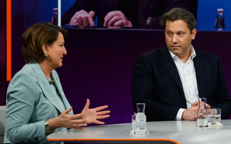 VDA-Präsidentin Hildegard Müller und Lars Klingbeil waren sich bei "Maybrit Illner" nur selten einig.