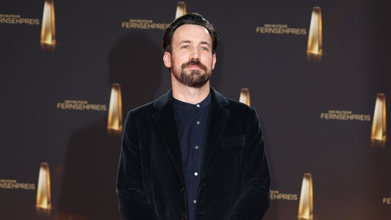 Moderator Jan Köppen war kürzlich im Podcast "Mit den Waffeln einer Frau" von Barbara Schöneberger zu Gast.