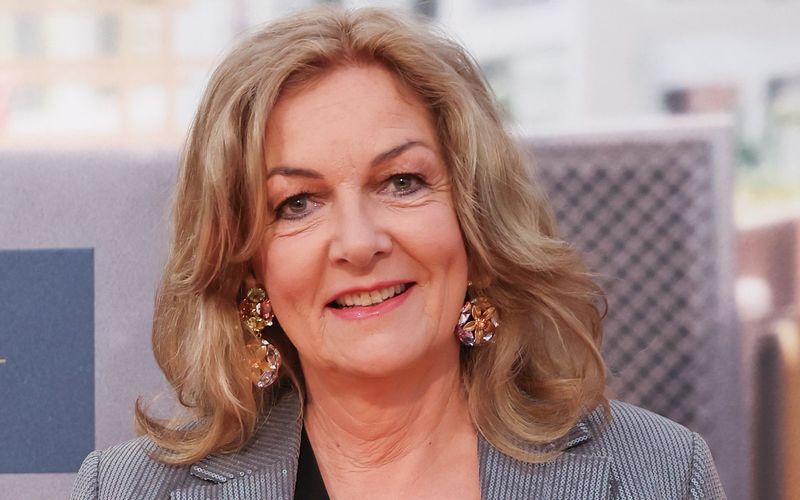 Bettina Tietjen ist seit 30 Jahren eine der beliebtesten Talkshow-Moderatorinnen im deutschen Fernsehen.