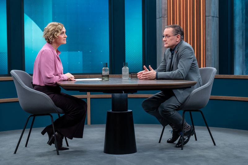 Vor allem beim Thema Russland gerieten sich Caren Miosga und Tino Chrupalla in die Haare.