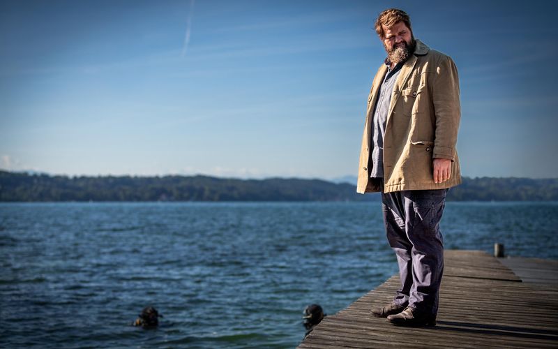 Konrad Behringer (Antoine Monot) steht vor einem kniffligen Fall: Galt der Mordanschlag nur der getöteten Judith Köhler oder war auch sein Kollege Oscar Ziel des Attentats?