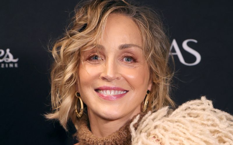 Auf dem Wiener Opernball wurde Sharon Stone von ihren Emotionen übermannt.