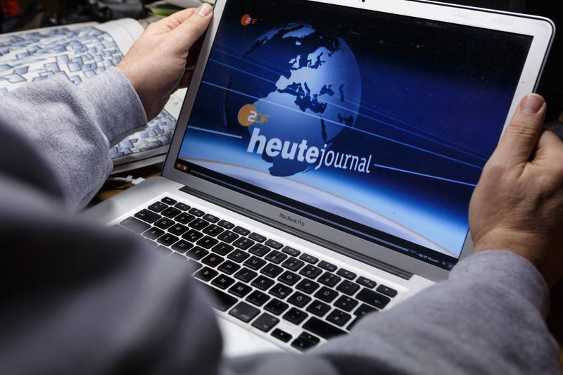 Das "heute journal" des ZDF sendete am Sonntag einen Beitrag, in dem KI-generierte Bilder zu sehen waren. Diese wurden als solche nicht gekennzeichnet.