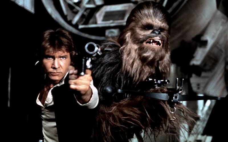Als Han Solo zog Harrison Ford in den "Krieg der Sterne" (1977) - den er am liebsten schon sehr früh verloren hätte. Dass Stars im Rückblick schlecht über ihre Filme reden ist kein Einzelfall: Auch diese Schauspielerinnen und Schauspieler blicken heute mit Grausen auf einige ihrer Filmer zurück.