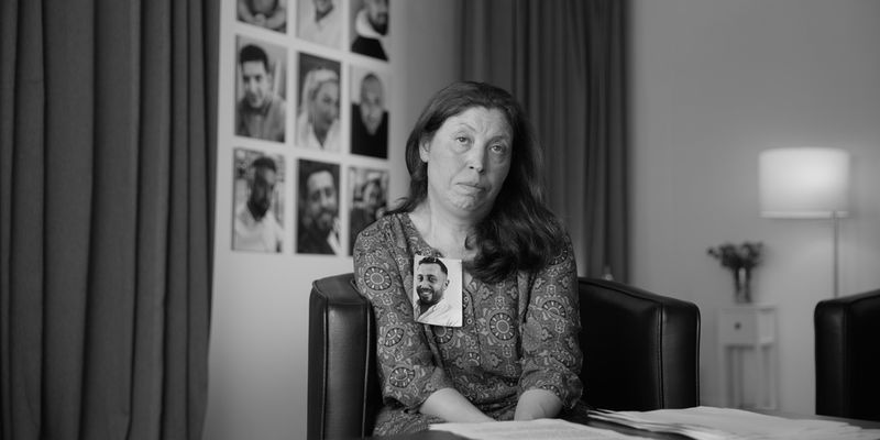 Emiş Gürbüz, die Mutter des ermordeten Sedat Gürbüz, beklagt die Versäumnisse der Behörden.