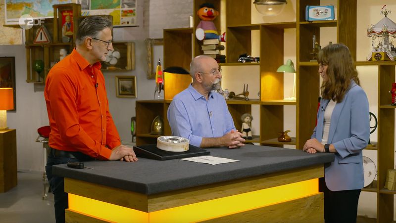 Die Verkäuferin präsentierte Horst Lichter und dem Experten Detlev Kümmel ein abgenutztes Achterbahn-Rad.