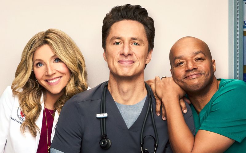 J.D. (Zach Braff, Mitte) ist die Hauptfigur von "Scrubs" und basiert auf einem echte Arzt.