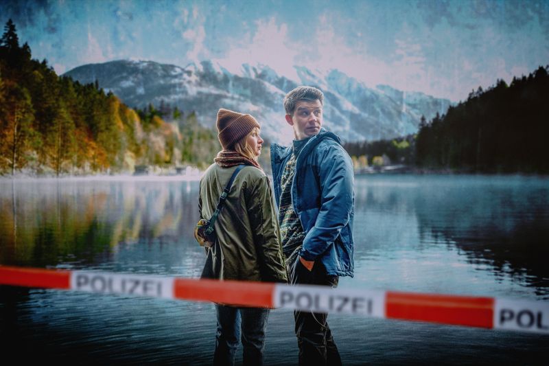 Chefinspektorin Melanie Grandits (Marlene Hauser) und Chefinspektor Martin Steiner (Simon Morzé) sind das neue Team im "Landkrimi".