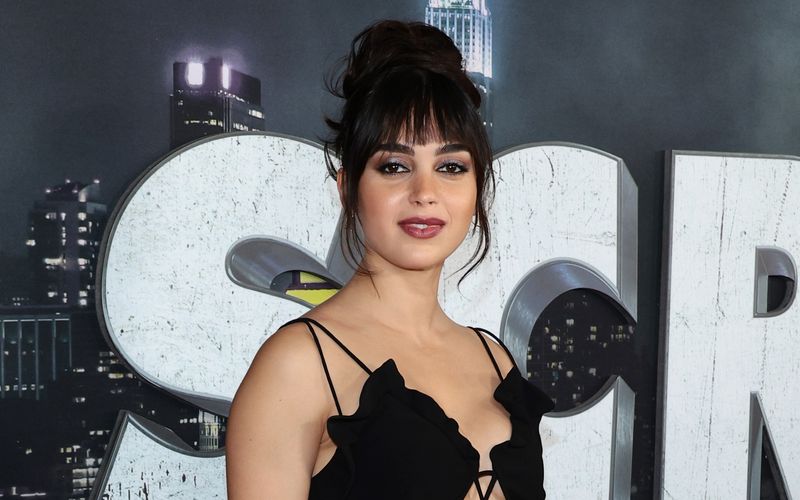 In einem Social-Media-Post hatte sich Melissa Barrere im November 2023 mitten Israel-Gaza krieg mit den Palästinensern solidarisiert und Israel "ethnische Säuberung" in Gaza vorgeworfen. Daraufhin wurde sie aus der Produktion von "Scream 7" geworfen.