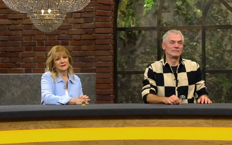 "Wow", entfuhr es Horst Lichter, als er das gute Stück erblickte - und ein wenig Wehmut schwang mit: "Sowas hatte ich als Kind nicht." Neben nostalgischen Gefühlen weckte das Objekt allerdings noch ganz andere Emotionen. Ein Händler witterte sogar eine "Midlifecrisis". 