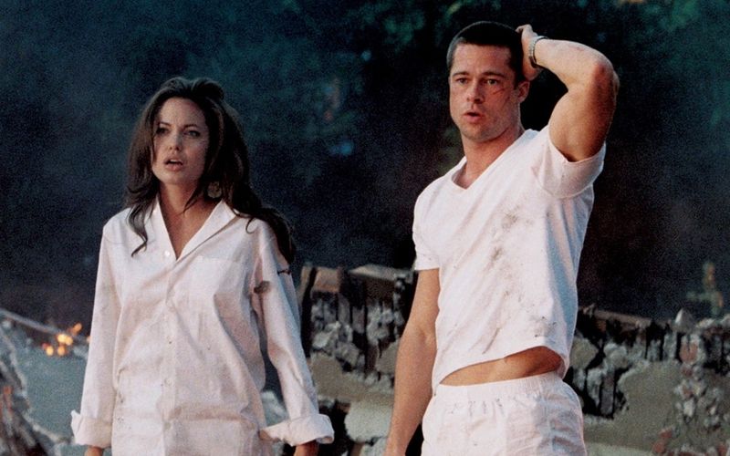 Die ultimative "Liebe am Set"-Story: Bei den Dreharbeiten zu "Mr. & Mrs. Smith" (Bild, zu sehen am Samstag, 28. Februar, 20.15 Uhr, VOX) entflammte die Leidenschaft zwischen Angelina Jolie und Brad Pitt - und das, obwohl er zu diesem Zeitpunkt noch mit Jennifer Aniston verheiratet war. Dass sich Co-Stars am Set verlieben, ist kein Einzelfall, wie unsere Galerie zeigt ...