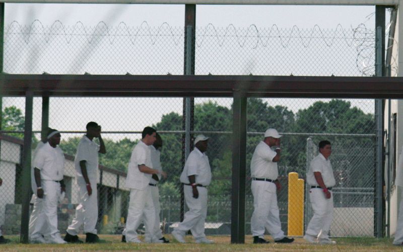 Der HBO-Dokumentarfilm klagt ein "absolut kaputtes System" in den Gefängnissen des US-Bundesstaats Alabama an.