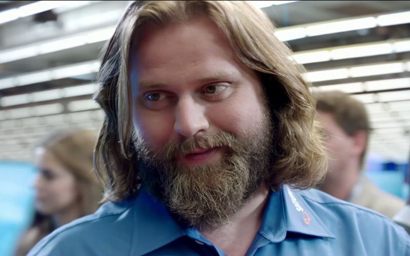 "Wieso soll etwas, dem ich so viel zu verdanken habe, ein Fluch sein?", sagt Antoine Monot Jr. über seinen Part als Gesicht der Saturn-Werbung. Durch die "Tech-Nick"-Rolle habe seine Karriere "einen irren Schub bekommen".