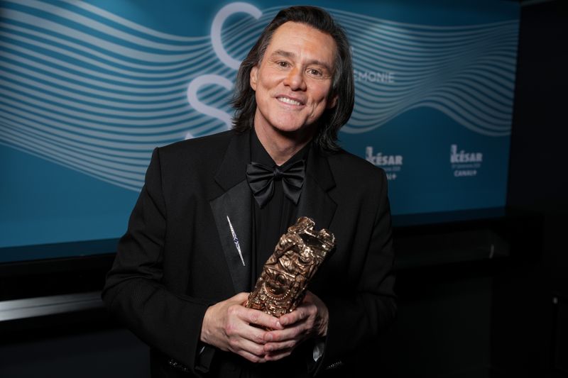 Jüngst machte Jim Carrey Schlagzeilen, als er bei der Verleihung des französischen César einen Ehrenpreis erhielt. Eine Auszeichnung, die ihm beim renommiertesten Filmpreis der Welt bislang verwehrt blieb, mehr noch: Carrey durfte sich bislang nicht einmal über eine Oscar-Nominierung freuen. Genauso wie viele andere seiner Kolleginnen und Kollegen... 