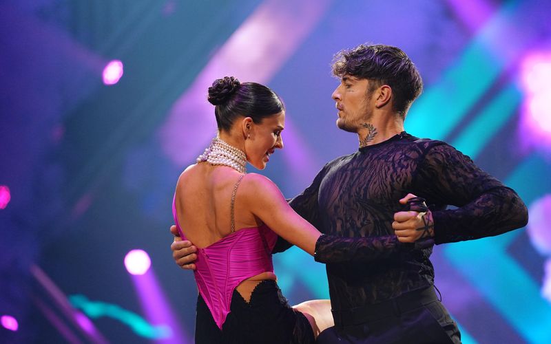 Willi Whey und Patricija Ionel tanzten zu "Closer" von Ne-Yo.
