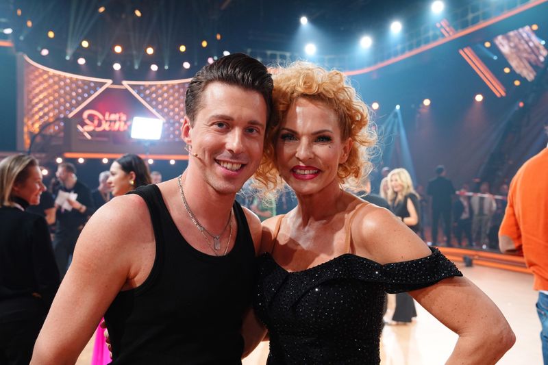 Für Sonya Kraus and Valentin Lusin ist nach der ersten Show bereits wieder Schluss mit "Let's Dance".