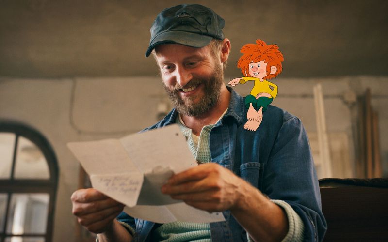 In "Pumuckl und das große Missverständnis" wird die Freundschaft zwischen dem Kobold und dem "neuen" Eder (Florian Brückner) auf die Probe gestellt.

