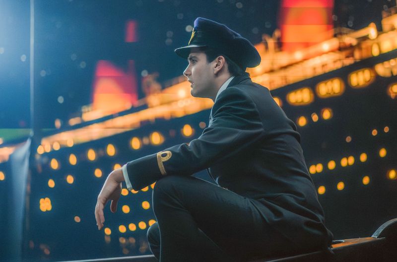 Offizier Harold Lowe (Oisin Thompson) ist einer der wenigen, die zur sinkenden "Titanic" zurückkehren, um Überlebende aufzunehmen.
